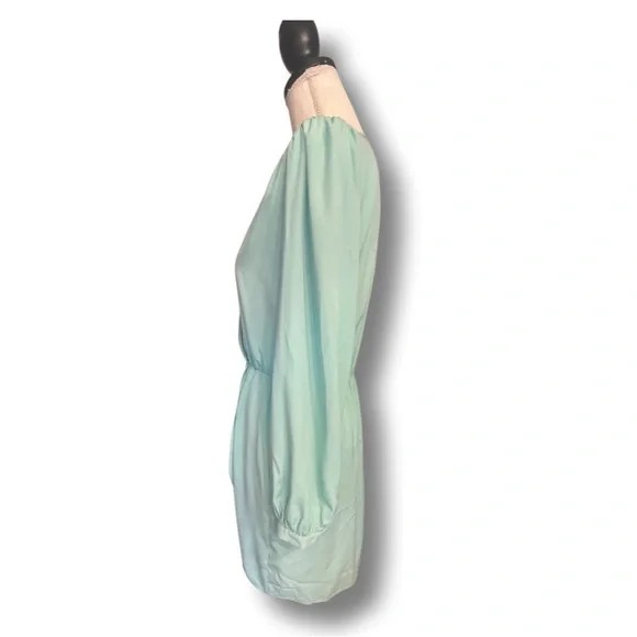 Honey punch wrap dress - Picture 2 of 5